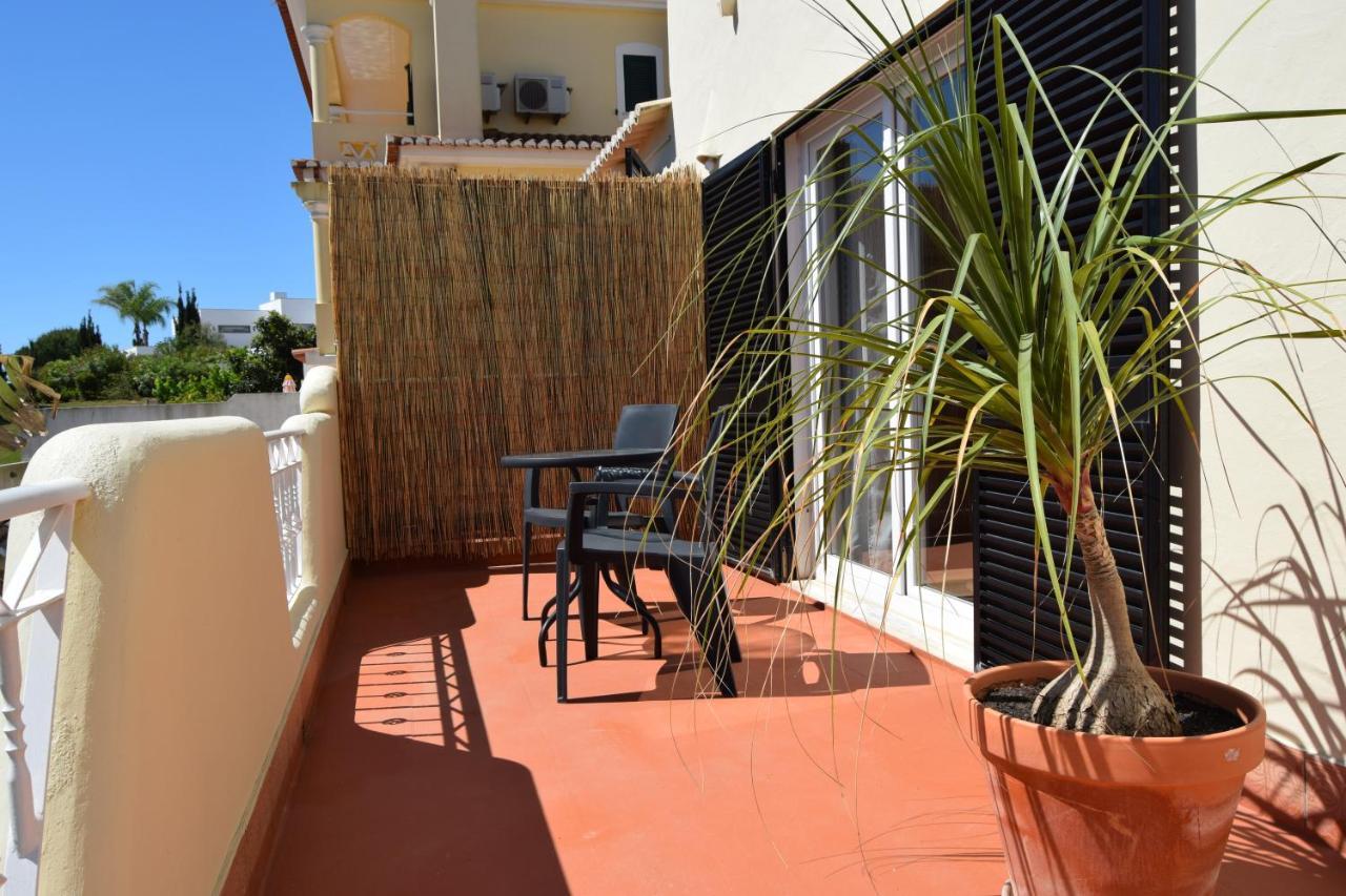 מלון לאגוּ‏ש Family House מראה חיצוני תמונה